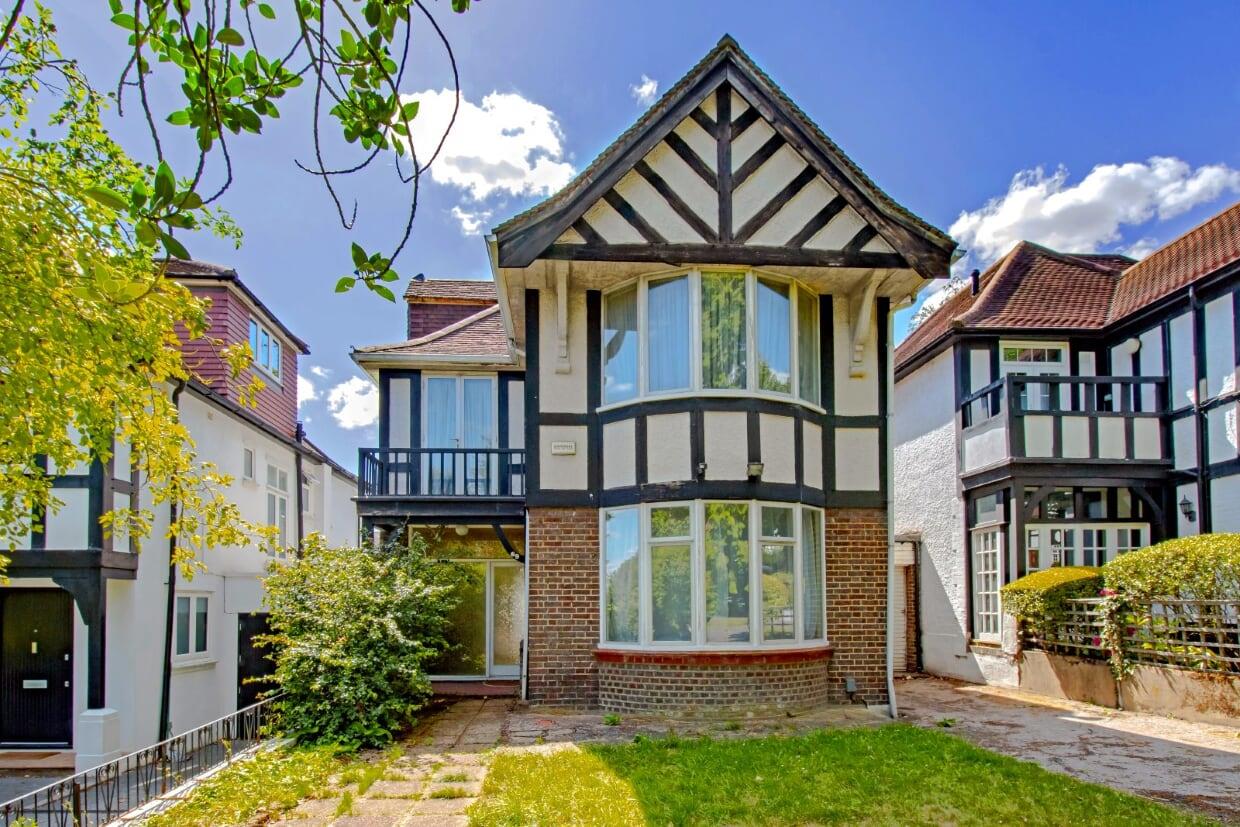 Hillway, Highgate, London, N6 Day Morris